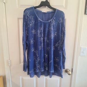 C&C California Navy Blue Floral Long-Sleeve Tee